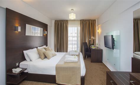 a standard room.